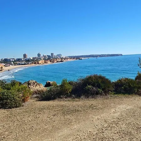 Fantastic Two Bed Close To The Apartment Portimão