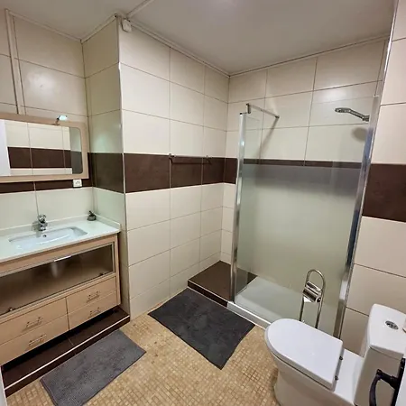 Fantastic Two Bed Close To The *