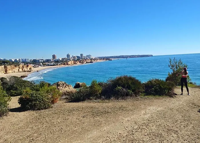 Fantastic Two Bed Close To The Lägenhet Portimão