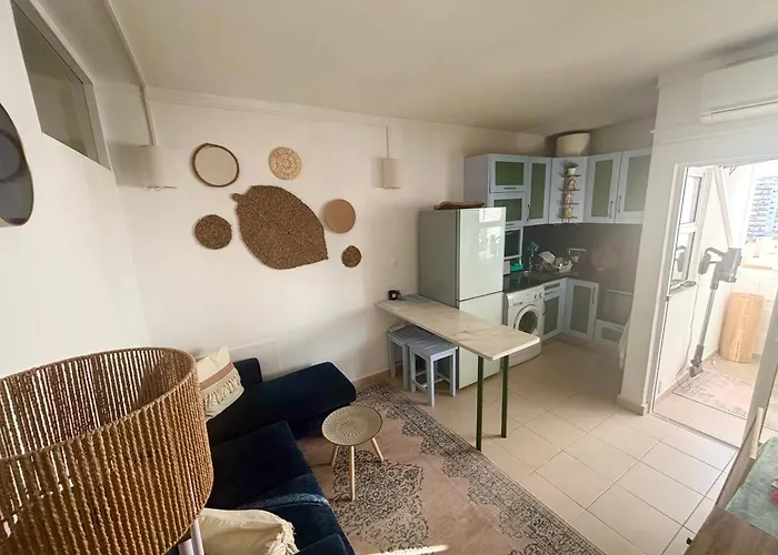 Fantastic Two Bed Close To The Lägenhet *