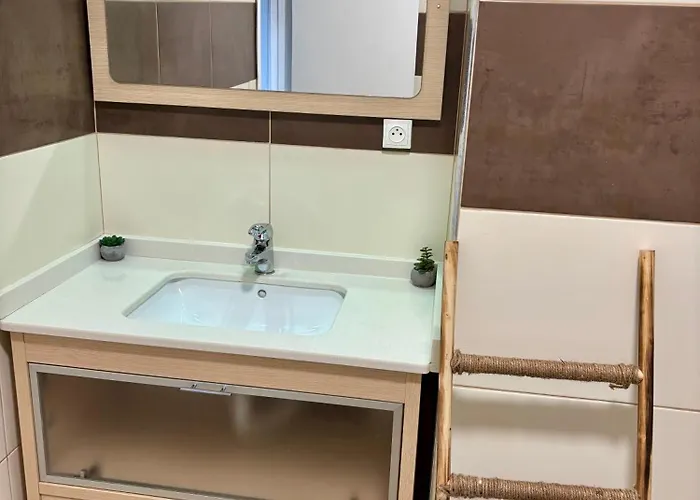 Lägenhet Fantastic Two Bed Close To The *