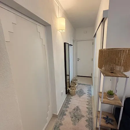 Fantastic Two Bed Close To The * Портиман