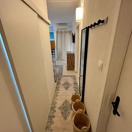 Fantastic Two Bed Close To The Апартаменты