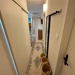 Fantastic Two Bed Close To The Apartment